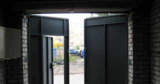 Купить гаражные ворота распашные Кореновск, цена от 3807 руб.